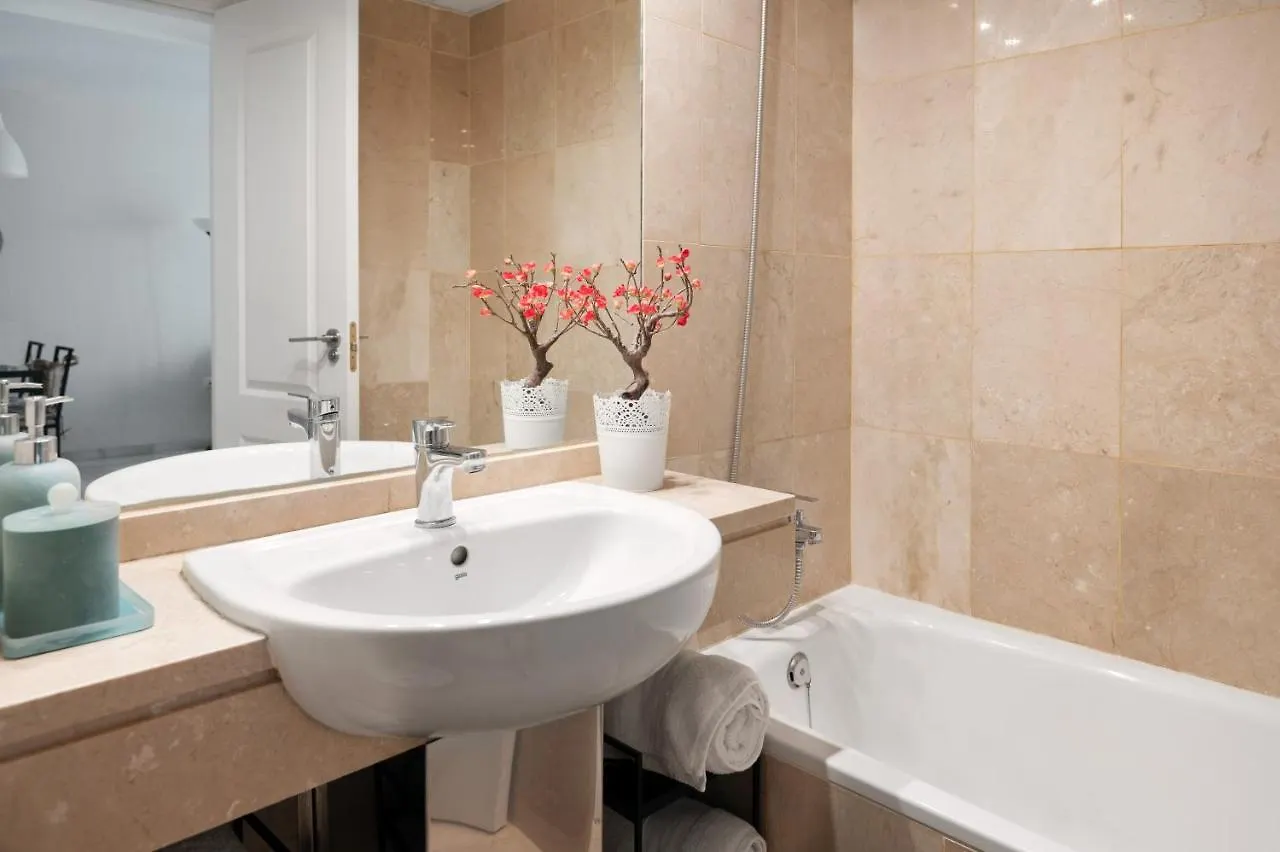 Apartamento El Coloso, Cosy And Stylish Near The Beach Benalmádena