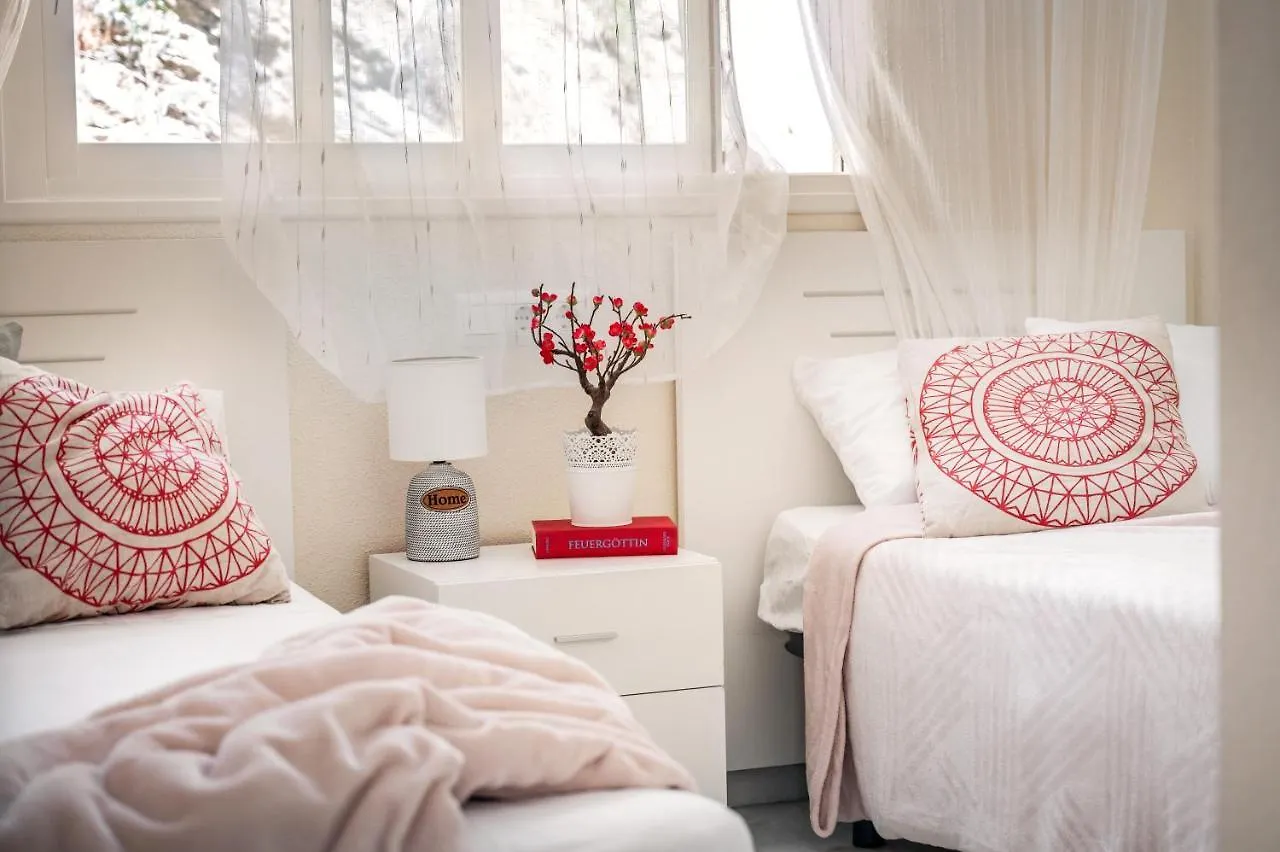 El Coloso, Cosy And Stylish Near The Beach Benalmadena Apartment